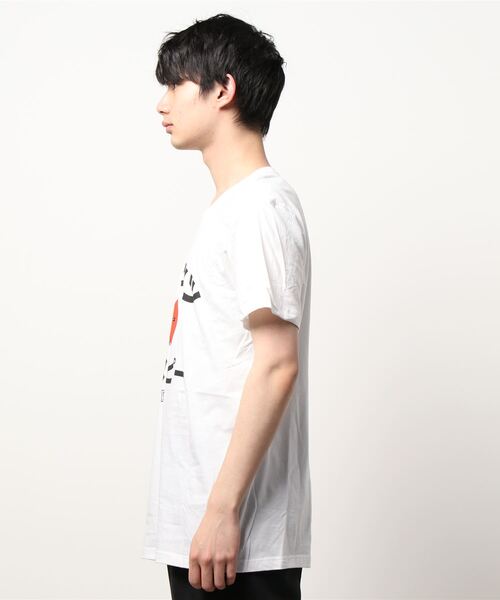 PEANUTS（ピーナッツ）の「【PEANUTS】（UN）PEANUTS SHORT SLEEVE TEE（Tシャツ/カットソー・メンズ・ホワイト/ホワイト系その他・MEDIUM/X-LARGE/LARGE）」の3枚目の写真