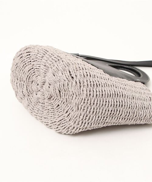 Q（キュー）の「くり手カゴバッグ（かごバッグ・レディース・ライトグレー/ブラウン・ONE SIZE）」の5枚目の写真