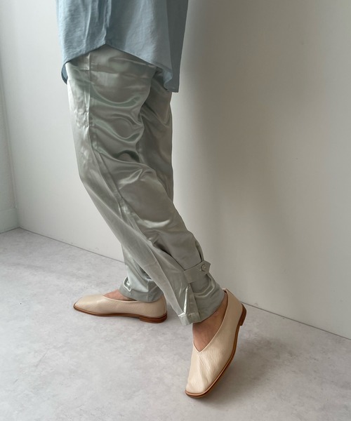 LE MORE(リモア)の「ヘムデザインサテンパンツ(その他パンツ・レディース・ベージュ/オレンジ/グリーン・S/M)」の13枚目の写真