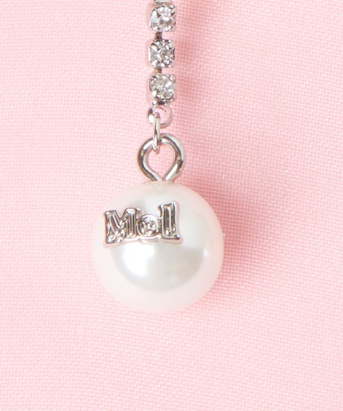 Mel cinna（メルシーナ）の「Mel cinna/Mel ribbon pearl earring（イヤリング・レディース・ホワイト/ブラック・FREE）」の9枚目の写真
