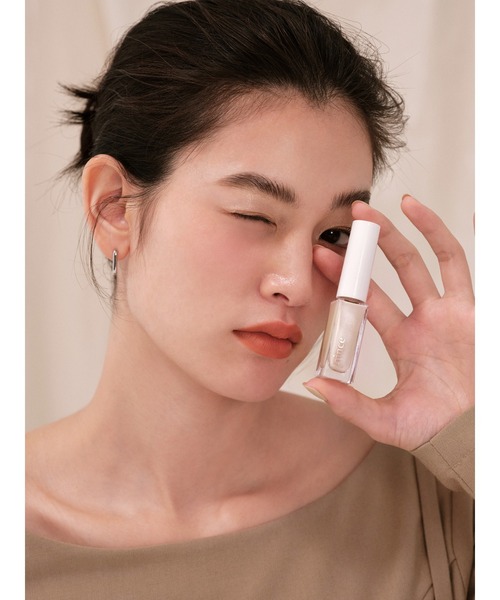 hince(ヒンス)の「グロウアップネイルカラー(マニキュア/ジェルネイル・レディース・アンドレス/アンベール/イントリケット/リバティー/フレッシュアウト/ミリアド/アウェイクニング/ギブ・ア・デェア・FREE)」の9枚目の写真