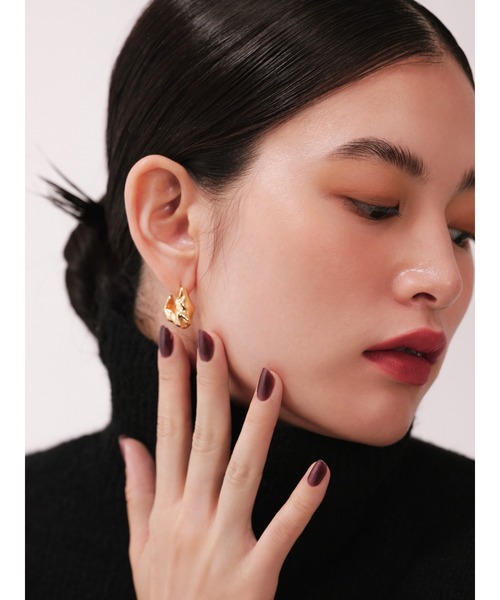 hince(ヒンス)の「グロウアップネイルカラー(マニキュア/ジェルネイル・レディース・アンドレス/アンベール/イントリケット/リバティー/フレッシュアウト/ミリアド/アウェイクニング/ギブ・ア・デェア・FREE)」の13枚目の写真