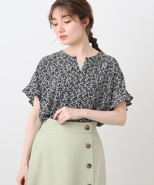 DRESKIP（ドレスキップ）の「◆小花柄フリル袖タックブラウス（シャツ/ブラウス・レディース・グリーン系その他2/ホワイト系3/ネイビー系・02/03/04）」の21枚目の写真