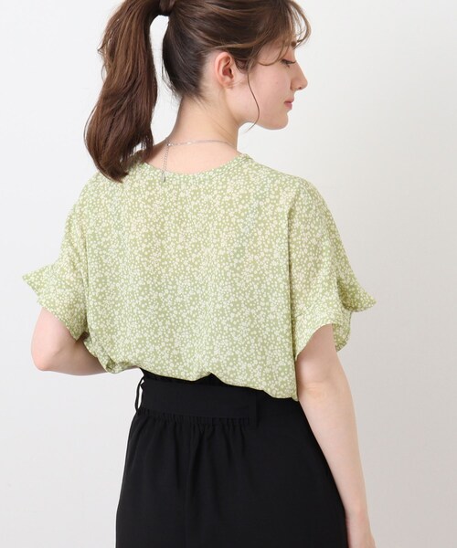 DRESKIP（ドレスキップ）の「◆小花柄フリル袖タックブラウス（シャツ/ブラウス・レディース・グリーン系その他2/ホワイト系3/ネイビー系・02/03/04）」の9枚目の写真