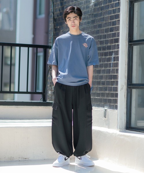 PBLIM(ページボーイリム)の「PAGEBOYLIM/フラワーメッセージT(Tシャツ/カットソー・レディース・オフホワイト/ブラック/ブルー・MEDIUM/LARGE)」の13枚目の写真