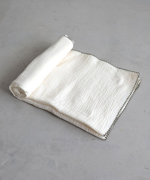 PUPPAPUPO(プッパプーポ)の「スワドルブランケット 100×100cm 2重ガーゼ(ベビー寝具/家具・キッズ・ベージュ/グレー/カーキ/ピンク/キナリ/ブラウン/イエロー/レッド/アイボリー/ベビーピンク/モカ/ベージュ系その他/ホワイト系その他/ホワイト系その他3/ミント/グレー系その他/イエロー系その他/ブラウン系その他/ピンク系その他/ホワイト系その他2/ホワイト×ピンク/ブラウン系その他2・FREE)」の15枚目の写真