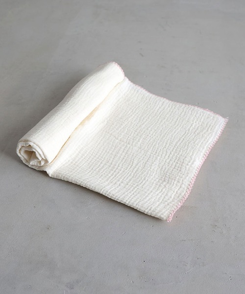 PUPPAPUPO(プッパプーポ)の「スワドルブランケット 100×100cm 2重ガーゼ(ベビー寝具/家具・キッズ・ベージュ/グレー/カーキ/ピンク/キナリ/ブラウン/イエロー/レッド/アイボリー/ベビーピンク/モカ/ベージュ系その他/ホワイト系その他/ホワイト系その他3/ミント/グレー系その他/イエロー系その他/ブラウン系その他/ピンク系その他/ホワイト系その他2/ホワイト×ピンク/ブラウン系その他2・FREE)」の19枚目の写真