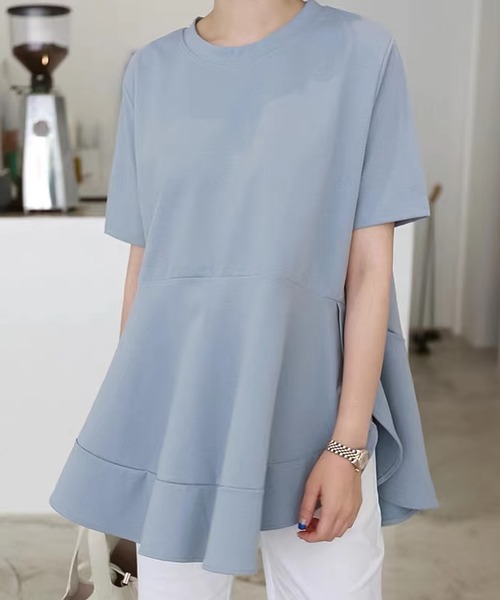 Doula Doula(ドゥーラドゥーラ)の「裾フレアTシャツ(Tシャツ/カットソー・レディース・ホワイト/ブラック/ベージュ/ブルー・FREE)」の1枚目の写真