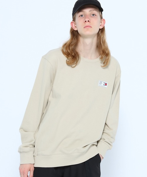 tommy jeans(トミー ジーンズ)の「ラベルクルーネックプルオーバー(Tシャツ/カットソー・メンズ・ベージュ/ネイビー・SMALL/MEDIUM/LARGE/X-LARGE)」の1枚目の写真