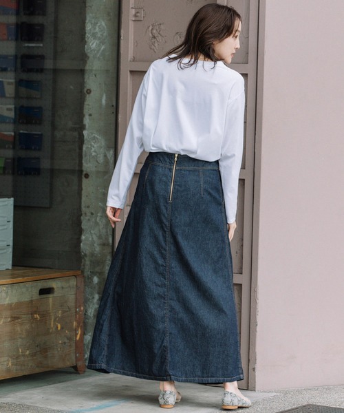 Munich（ミューニック）の「ウォッシュ6ozスラブデニムタックマキシスカート（デニムスカート・レディース・グレー/インディゴブルー・S/M/XS）」の5枚目の写真