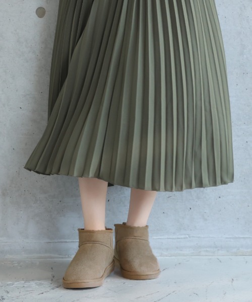 VIVIAN（ヴィヴィアン）の「もこもこ撥水ミニ丈ムートンブーツ（ブーツ・レディース・グレー系その他3/ブラック系その他3/イエロー系その他6/グレー系その他6・M/LL/L/S）」の6枚目の写真