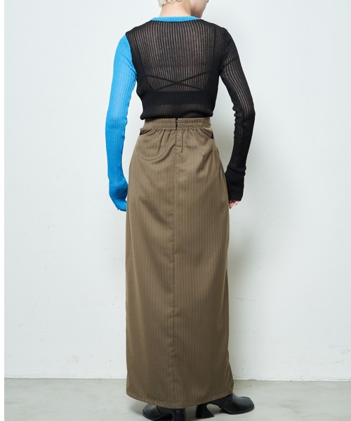 Solace（ソレイス）の「ピンストライプナロースカート+ブラビスチェ/上下2点セット（スカート・レディース・ベージュ/ブラック・L/M）」の7枚目の写真