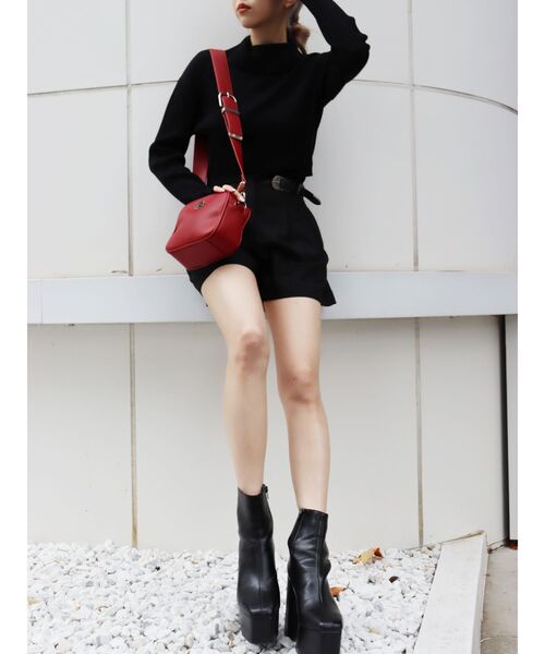 EVRIS（エヴリス）の「タートルショートニットトップス（ニット/セーター・レディース・ホワイト/ブラック/ネイビー/レッド・FREE）」の9枚目の写真