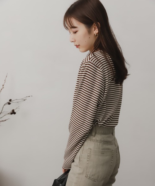 SENSE OF PLACE by URBAN RESEARCH(センスオブプレイスバイアーバンリサーチ)の「リンガーボーダーロングTシャツ(Tシャツ/カットソー・レディース・ブラック系その他/ブラウン系その他/グリーン系その他/パープル系その他/イエロー系その他/オレンジ系その他・ONE)」の12枚目の写真