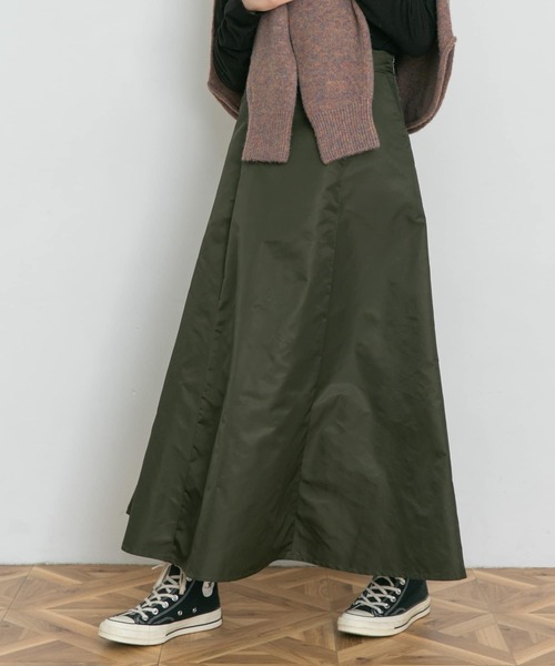 UR Lab.（アーバンリサーチラボ）の「メモリーツイルフレアスカート（スカート・レディース・ネイビー/カーキ/ブラック・FREE）」の4枚目の写真