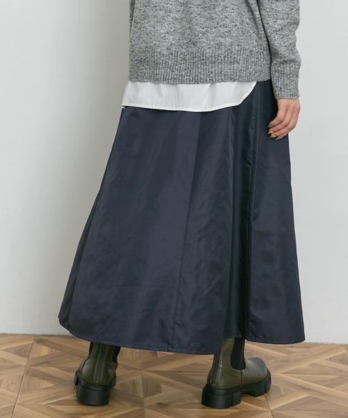 UR Lab.（アーバンリサーチラボ）の「メモリーツイルフレアスカート（スカート・レディース・ネイビー/カーキ/ブラック・FREE）」の9枚目の写真