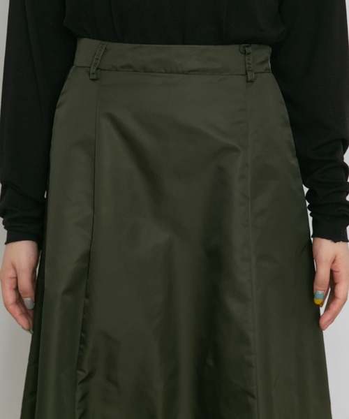 UR Lab.（アーバンリサーチラボ）の「メモリーツイルフレアスカート（スカート・レディース・ネイビー/カーキ/ブラック・FREE）」の13枚目の写真