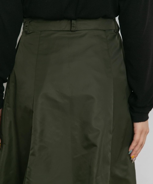 UR Lab.（アーバンリサーチラボ）の「メモリーツイルフレアスカート（スカート・レディース・ネイビー/カーキ/ブラック・FREE）」の17枚目の写真