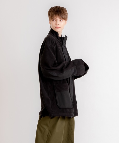 ONCILY(オンシェリー)の「BICOLOR BOA FLEECE BLOUSON / バイカラーボアフリースブルゾン(ブルゾン・メンズ・ベージュ/ダークブラウン/ブラック・LARGE/MEDIUM)」の6枚目の写真