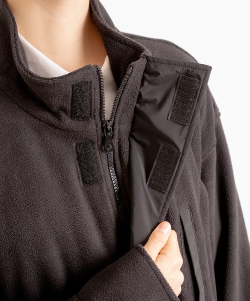 ONCILY(オンシェリー)の「BICOLOR BOA FLEECE BLOUSON / バイカラーボアフリースブルゾン(ブルゾン・メンズ・ベージュ/ダークブラウン/ブラック・LARGE/MEDIUM)」の12枚目の写真