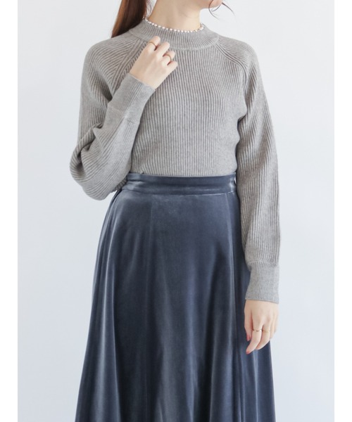 Te chichi（テチチ）の「衿パールハイネックリブニットプルオーバー（ニット/セーター・レディース・オフホワイト/グレー/ブラック・ﾌﾘ-）」の3枚目の写真