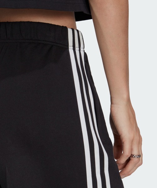 adidas（アディダス）の「オープンヘムパンツ / アディダス