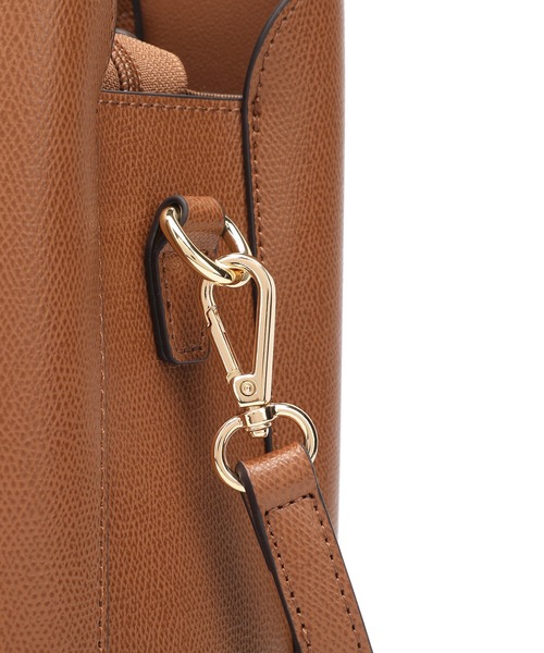 Ungrid(アングリッド)の「【Ungrid/アングリッド】【WEB限定商品】キーリングチャーム付 両アオリポケット ハンドバッグ(ハンドバッグ・レディース・アイボリー/キャメル/ブルー系その他/グレイッシュベージュ/ブラック/カーキ/ベージュ/スモークピンク/オリーブ/ダークブラウン/ライトブルー/ホワイト・FREE)」の20枚目の写真