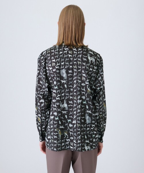 tk.TAKEO KIKUCHI（ティーケータケオキクチ）の「◆アニマル総柄シャツ(ユニセックスアイテム)（シャツ/ブラウス・メンズ・ライトグレー系3/ベージュ系3/ブラック系3・01/02/03）」の7枚目の写真