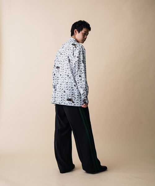 tk.TAKEO KIKUCHI（ティーケータケオキクチ）の「◆アニマル総柄シャツ(ユニセックスアイテム)（シャツ/ブラウス・メンズ・ライトグレー系3/ベージュ系3/ブラック系3・01/02/03）」の19枚目の写真