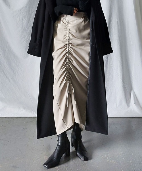 me+em select（ミームセレクト）の「※※【 ７color 】シャーリングリボンギャザースリットスカート（スカート・レディース・グリーン/ブラック/アイボリー/サンドベージュ/チャコール/ブルー/グレー・MEDIUM/LARGE/SMALL）」の5枚目の写真