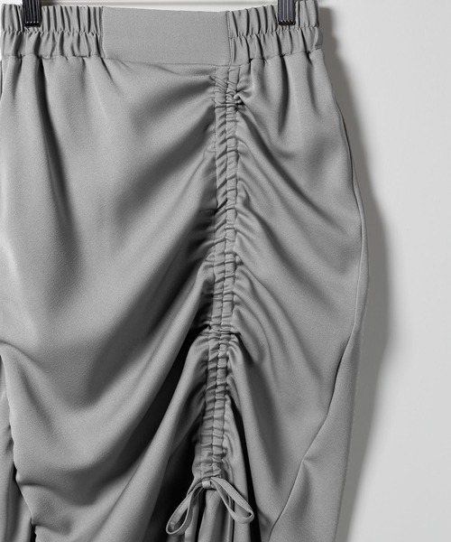 me+em select（ミームセレクト）の「※※【 ７color 】シャーリングリボンギャザースリットスカート（スカート・レディース・グリーン/ブラック/アイボリー/サンドベージュ/チャコール/ブルー/グレー・MEDIUM/LARGE/SMALL）」の17枚目の写真