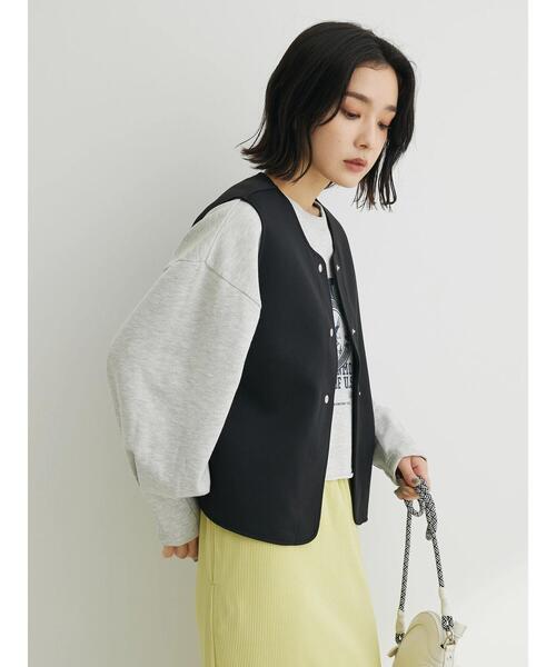 Green　Parks（グリーンパークス）の「ドットボタンコンパクトベスト（ベスト・レディース・ブラック/ライトベージュ・FREE）」の12枚目の写真