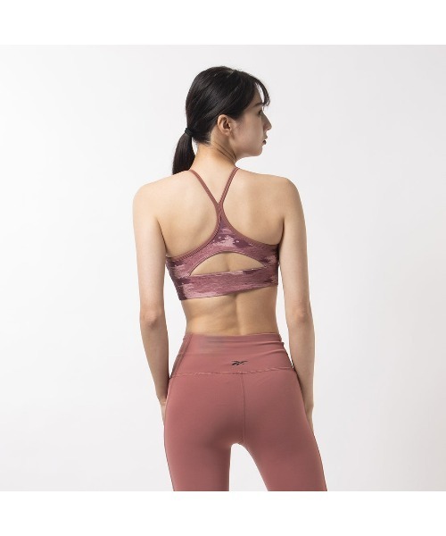 Reebok（リーボック）の「シーズナル ブラ / WOR Seasonal AOP Bra（スポーツブラ・レディース・ブラックミックス/グリーン/パープル/ローズ/ネイビー・X-SMALL/SMALL/MEDIUM/LARGE/X-LARGE/XX-LARGE）」の20枚目の写真