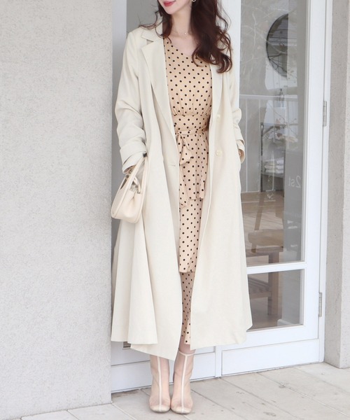 ROYAL PARTY(ロイヤルパーティー)の「バックタックトレンチコート(トレンチコート・レディース・ベージュ/オフホワイト/パープル・FREE)」の2枚目の写真