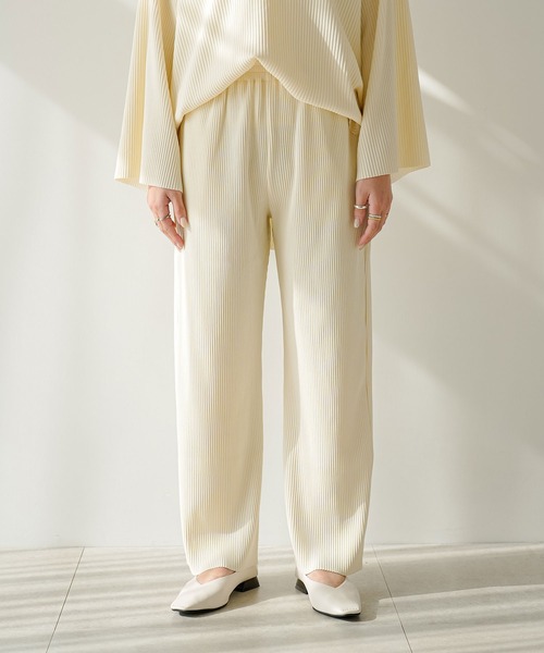 rectangle(レクタングル)の「リップルプリーツイージーパンツ【セットアップ可】(その他パンツ・レディース・ブラック/アイボリー/ブルー・FREE)」の10枚目の写真