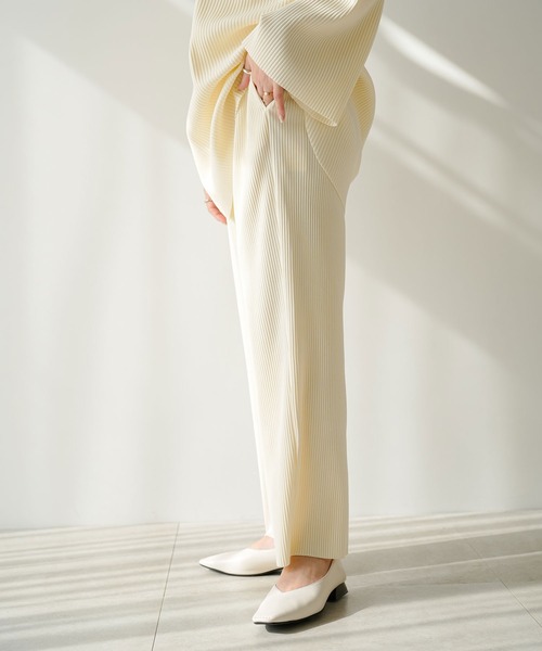rectangle(レクタングル)の「リップルプリーツイージーパンツ【セットアップ可】(その他パンツ・レディース・ブラック/アイボリー/ブルー・FREE)」の5枚目の写真