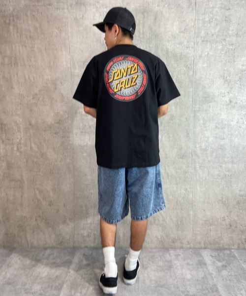 SANTA CRUZ(サンタクルーズ)の「【ムラサキスポーツ別注】SANTACRUZ/サンタクルーズ オーバーサイズ バックプリントTシャツ/クルーネックTee INFINITE RINGED DOT S/S TEE 502231409(Tシャツ/カットソー・メンズ・グリーン/ブラック/ホワイト・L/XL/M)」の13枚目の写真