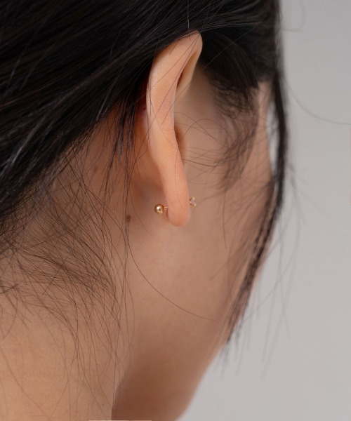 CEMONEMO（セモネモ）の「【金属アレルギー対応】 デイリー ジルコニア ポイント ピアス / silver925（ピアス（両耳用）・レディース・ゴールド/シルバー・FREE）」の4枚目の写真