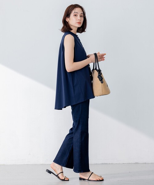 組曲（クミキョク）の「【洗える】ブラウスライクジャージーノースリーブ カットソー（Tシャツ/カットソー・レディース・ネイビー系/サックスブルー系/アイボリー系・2）」の14枚目の写真