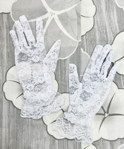 CELEN(セレン)の「花柄レースグローブ(手袋)」 - WEAR CELEN(セレン)の「花柄レースグローブ(手袋)」 - WEAR