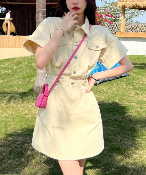 gossip!ロサンゼルス(ゴシップロサンゼルス)の「ウエストマーク半袖デニムミニワンピース(ワンピース・レディース・ライトブルー/ブルー/イエロー/ピンク・M/S/L)」の3枚目の写真