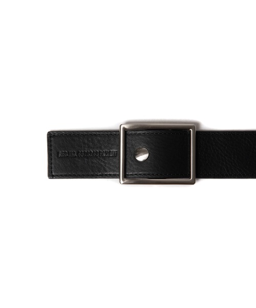 COOTIE PRODUCTIONS（クーティープロダクションズ）の「Leather Square Belt（ベルト・メンズ・ブラック×ゴールド/ブラック×シルバー・FREE）」の6枚目の写真
