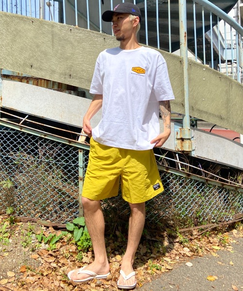 RVCA(ルーカ)の「【ムラサキスポーツ別注】RVCA/ルーカ バックプリントTシャツ クルーネック半袖Tee/オーバーサイズ サークルロゴTee BD041-P32(Tシャツ/カットソー・メンズ・ホワイト系その他3/グリーン/ブラック×ブラック・L/M/XL)」の10枚目の写真