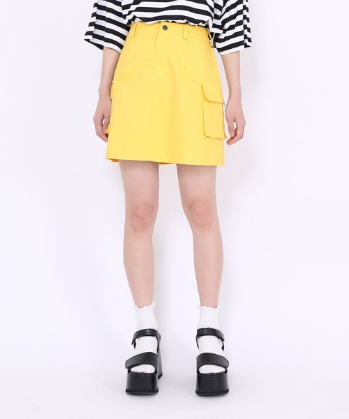PUNYUS（プニュズ）の「カーゴミニスカート（スカート・レディース・ブラック/カーキ/イエロー・3/1/2/4）」の3枚目の写真