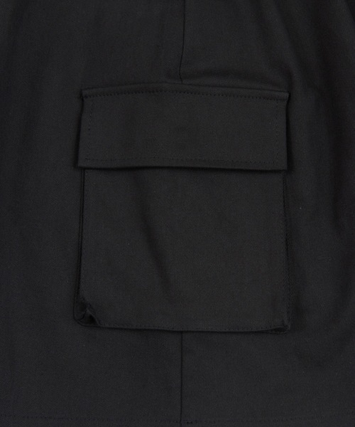 PUNYUS（プニュズ）の「カーゴミニスカート（スカート・レディース・ブラック/カーキ/イエロー・3/1/2/4）」の4枚目の写真