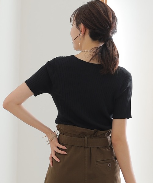 ElegChic(エレグシック)の「Vネックハーフスリーブサマーニット(ニット/セーター・レディース・グレイッシュベージュ/オフホワイト/ブルー/ブラック・M/XL/4L)」の10枚目の写真