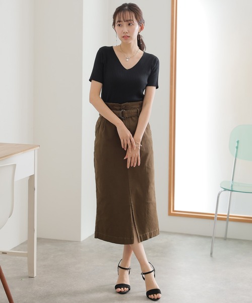 ElegChic(エレグシック)の「Vネックハーフスリーブサマーニット(ニット/セーター・レディース・グレイッシュベージュ/オフホワイト/ブルー/ブラック・M/XL/4L)」の15枚目の写真