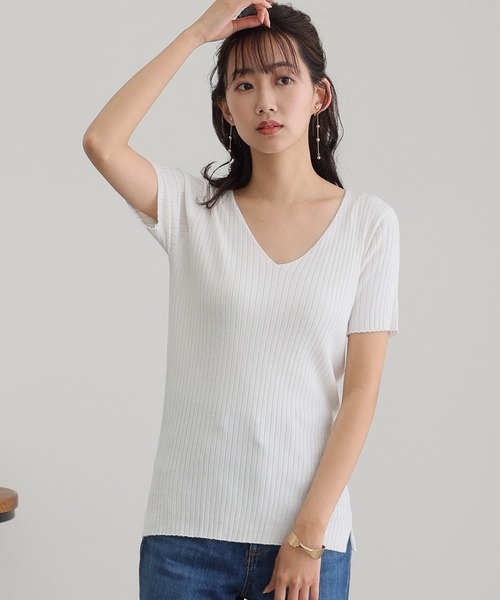 ElegChic(エレグシック)の「Vネックハーフスリーブサマーニット(ニット/セーター・レディース・グレイッシュベージュ/オフホワイト/ブルー/ブラック・M/XL/4L)」の6枚目の写真
