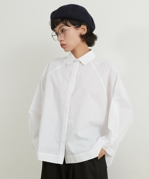On One's Own（オンワンズオン）の「On One's Own 長袖ルーズフィットシャツ綿100％（シャツ/ブラウス・レディース・マスタード/ネイビー/ホワイト・FREE）」の12枚目の写真