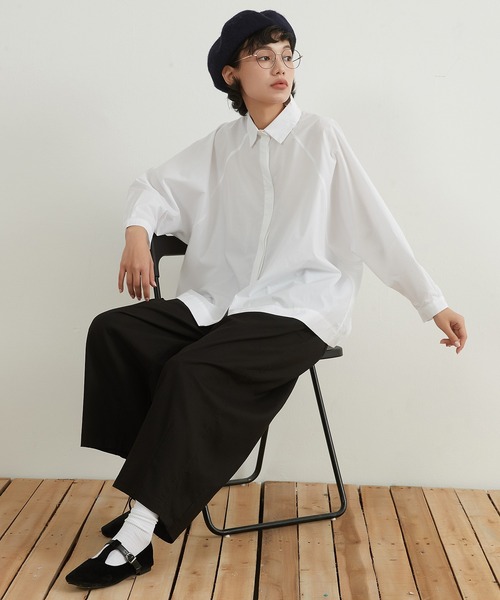 On One's Own（オンワンズオン）の「On One's Own 長袖ルーズフィットシャツ綿100％（シャツ/ブラウス・レディース・マスタード/ネイビー/ホワイト・FREE）」の7枚目の写真